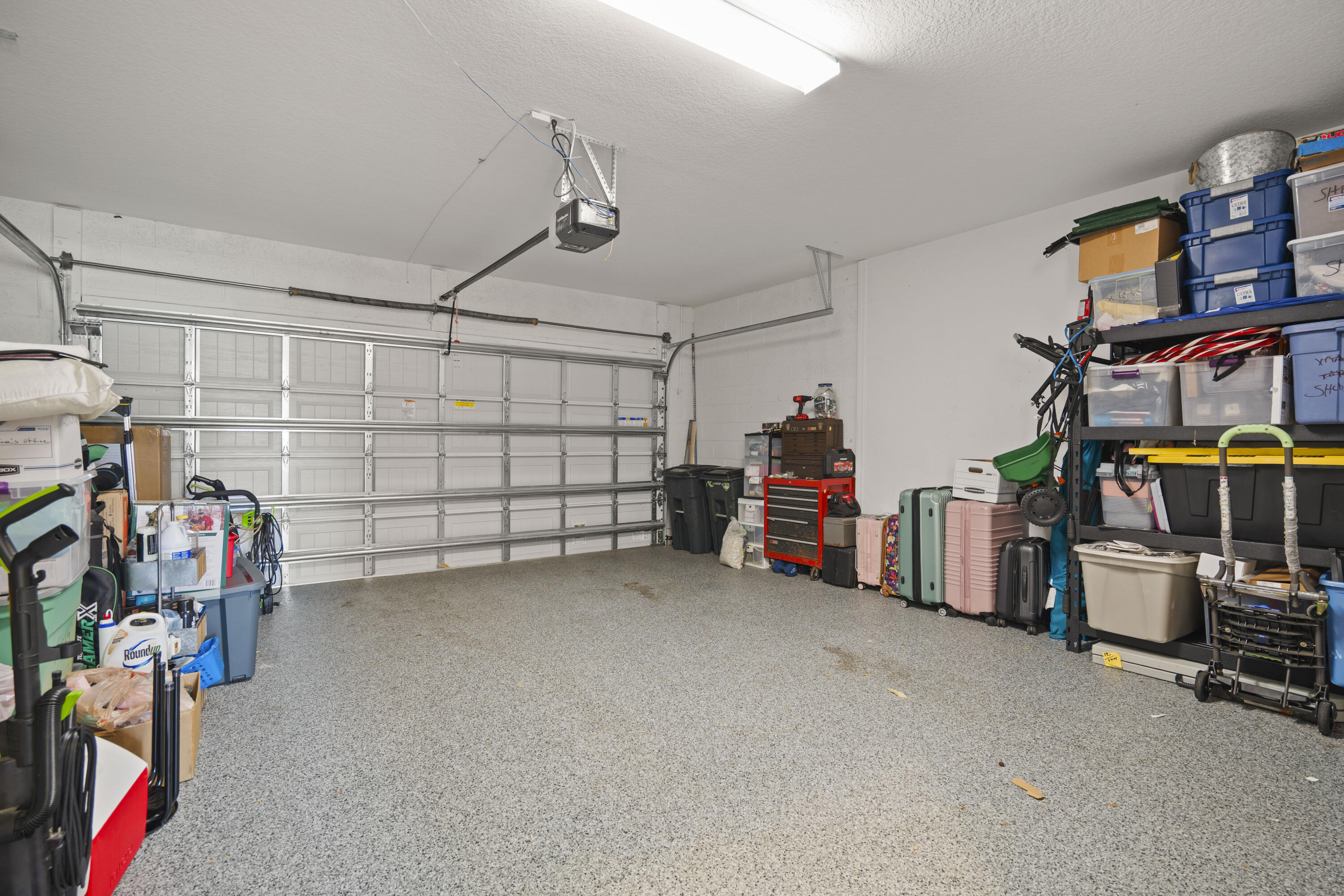 OAKLAND LAKE ESTATES - Residential