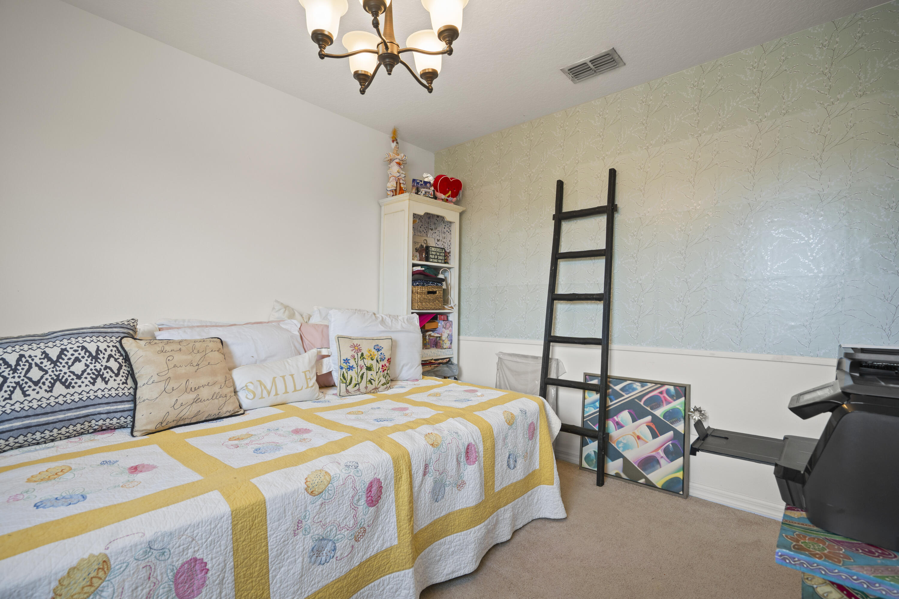 OAKLAND LAKE ESTATES - Residential