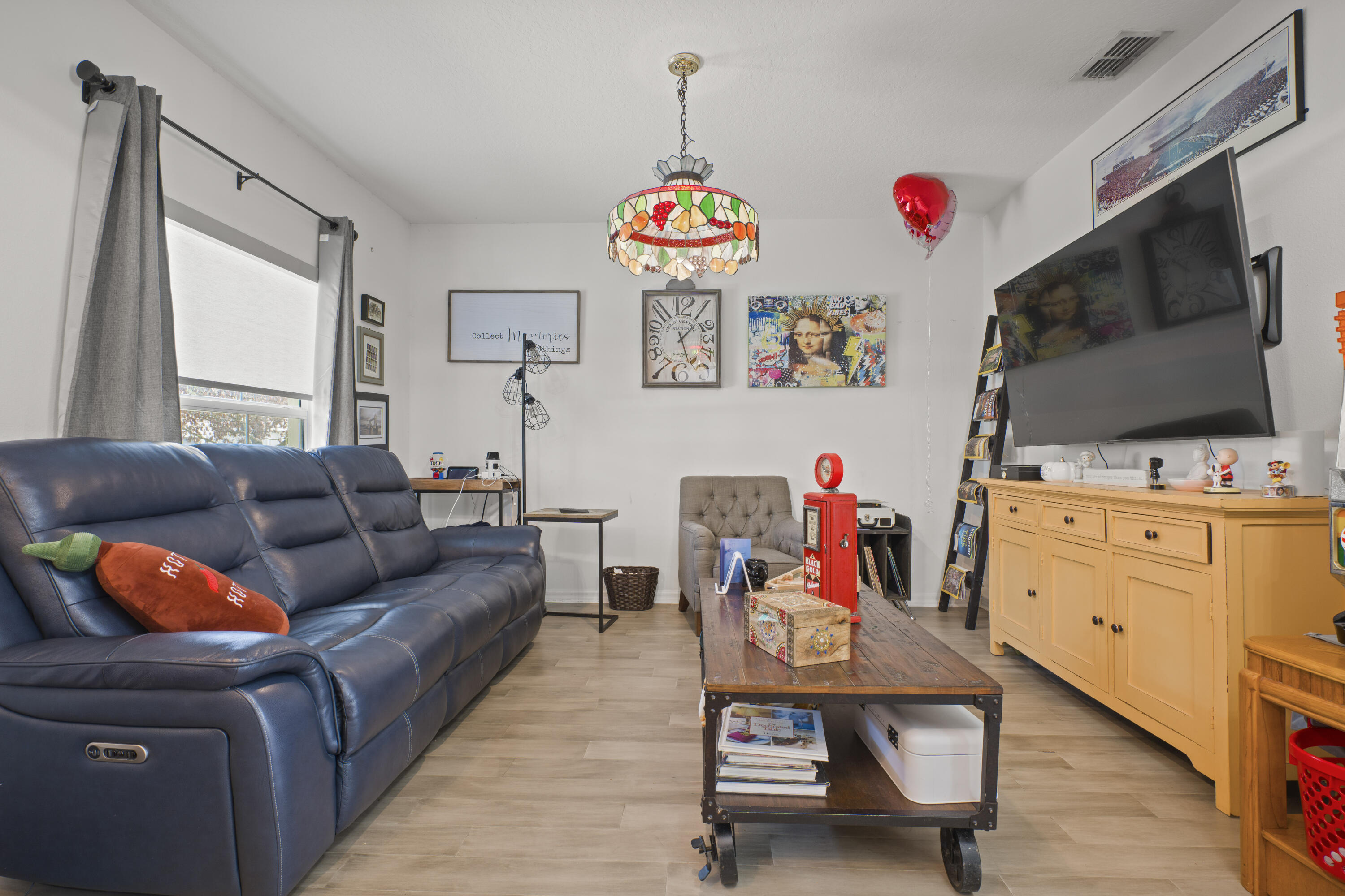 OAKLAND LAKE ESTATES - Residential