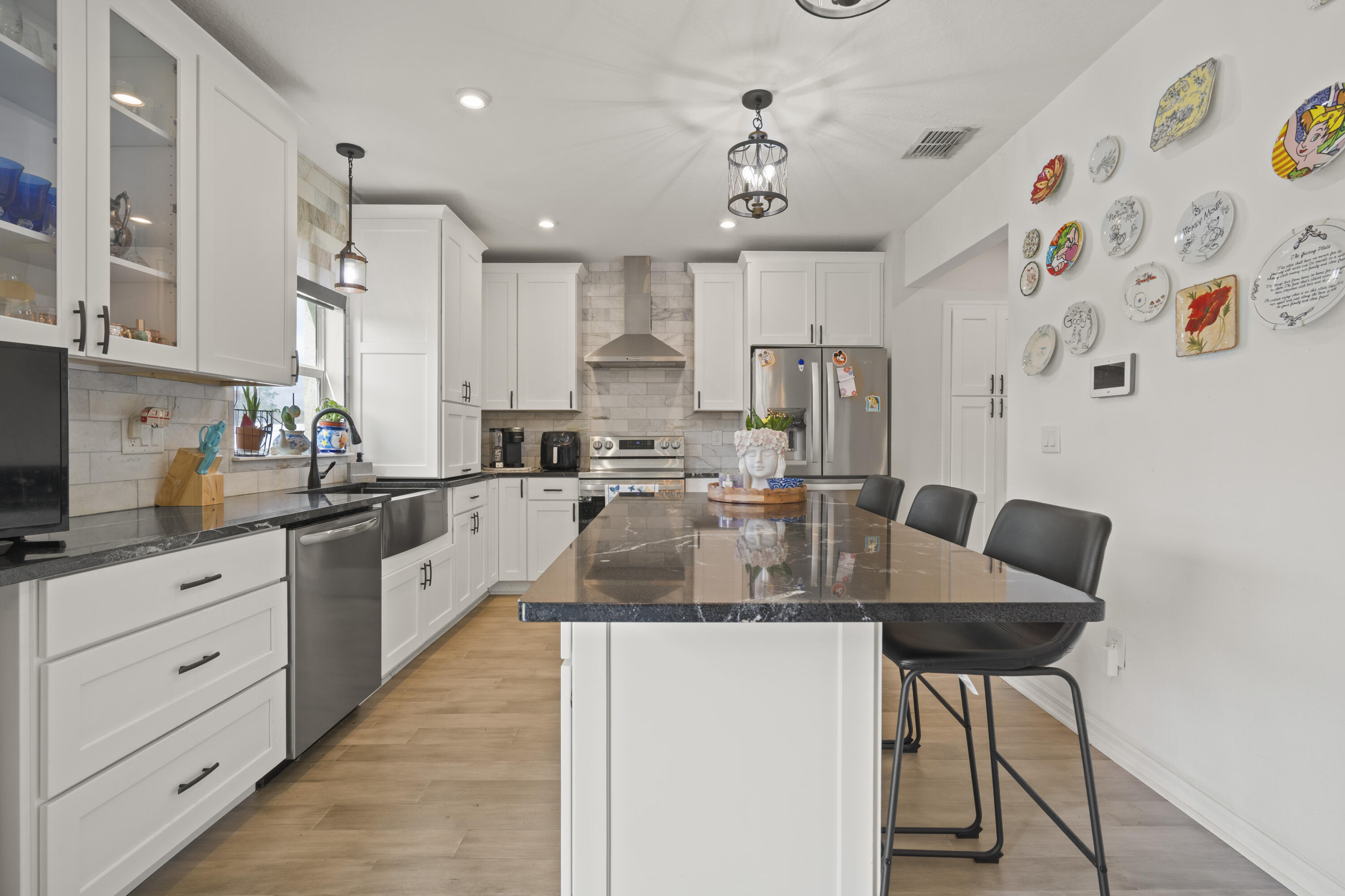 OAKLAND LAKE ESTATES - Residential