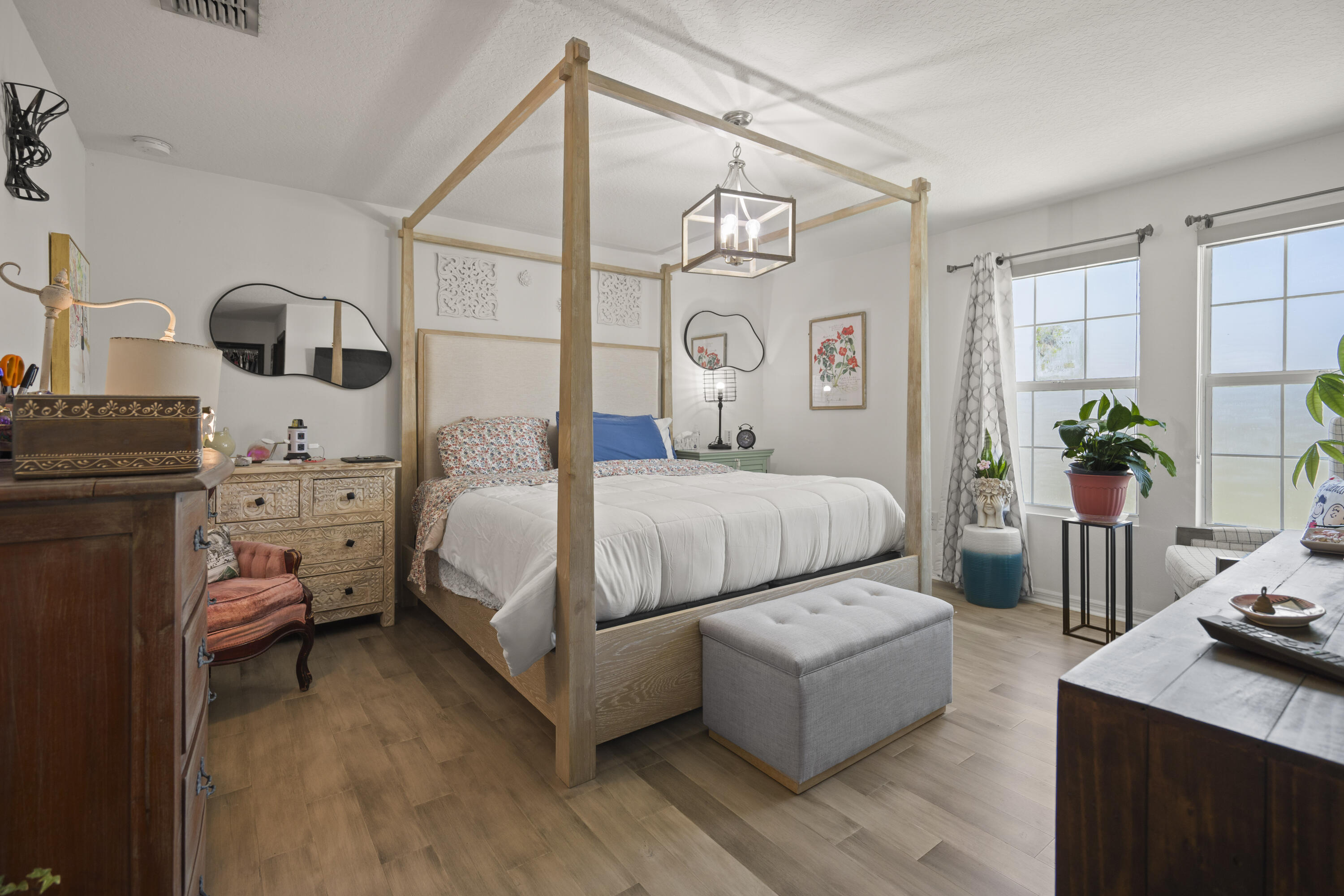 OAKLAND LAKE ESTATES - Residential