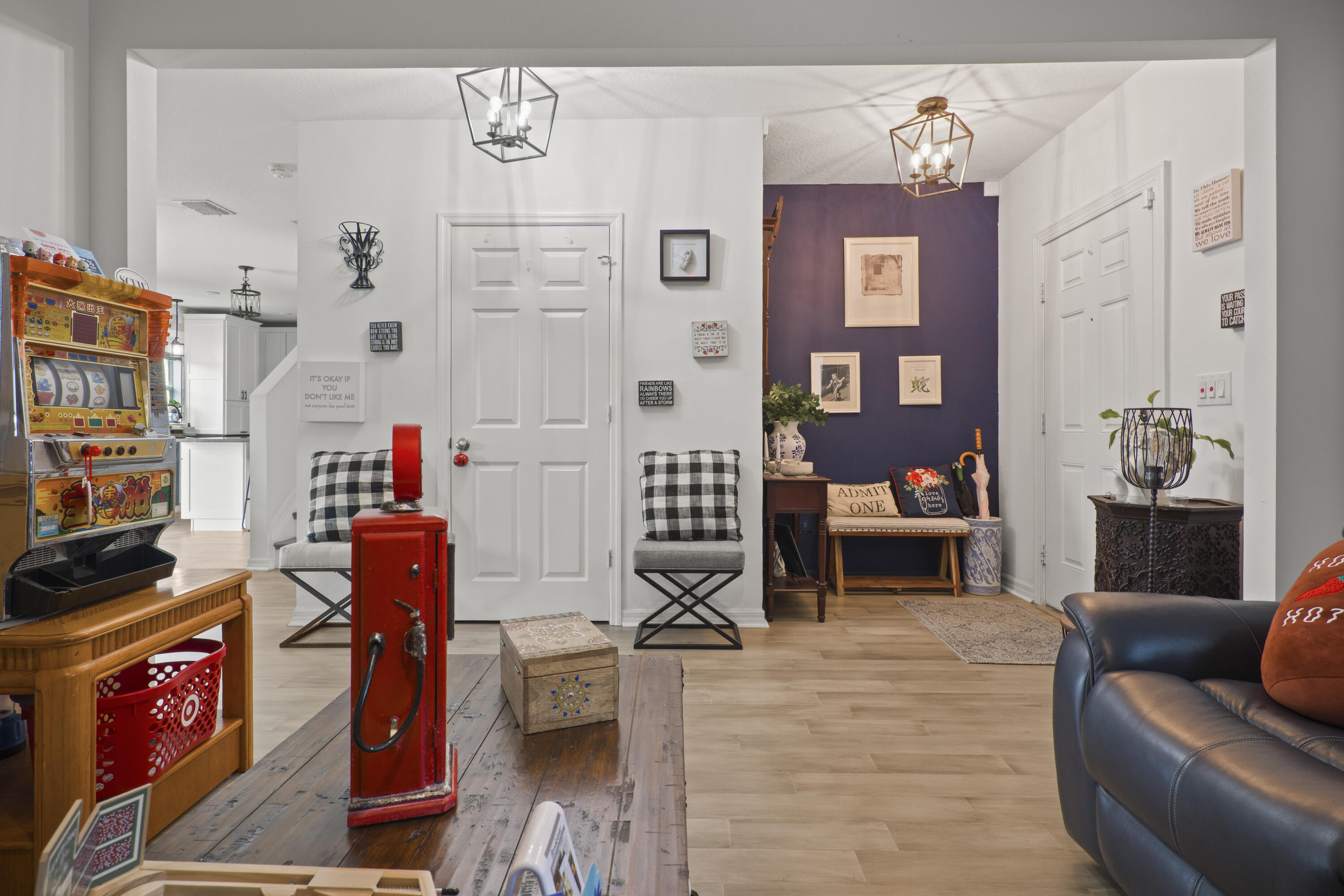 OAKLAND LAKE ESTATES - Residential