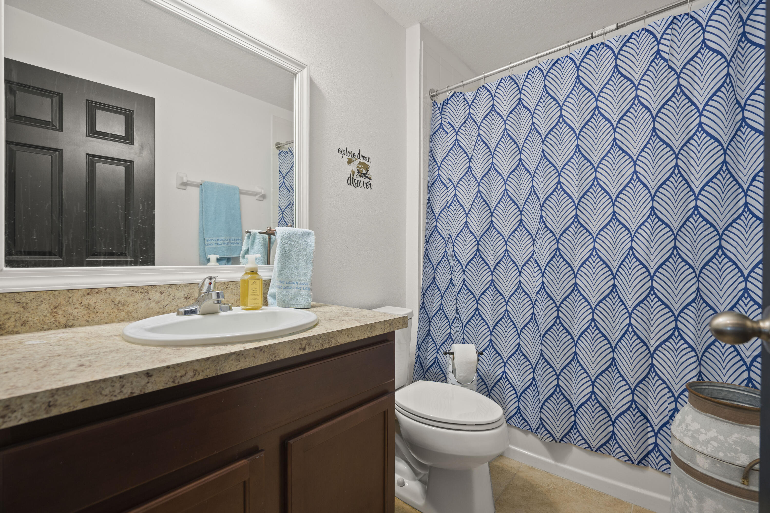 OAKLAND LAKE ESTATES - Residential