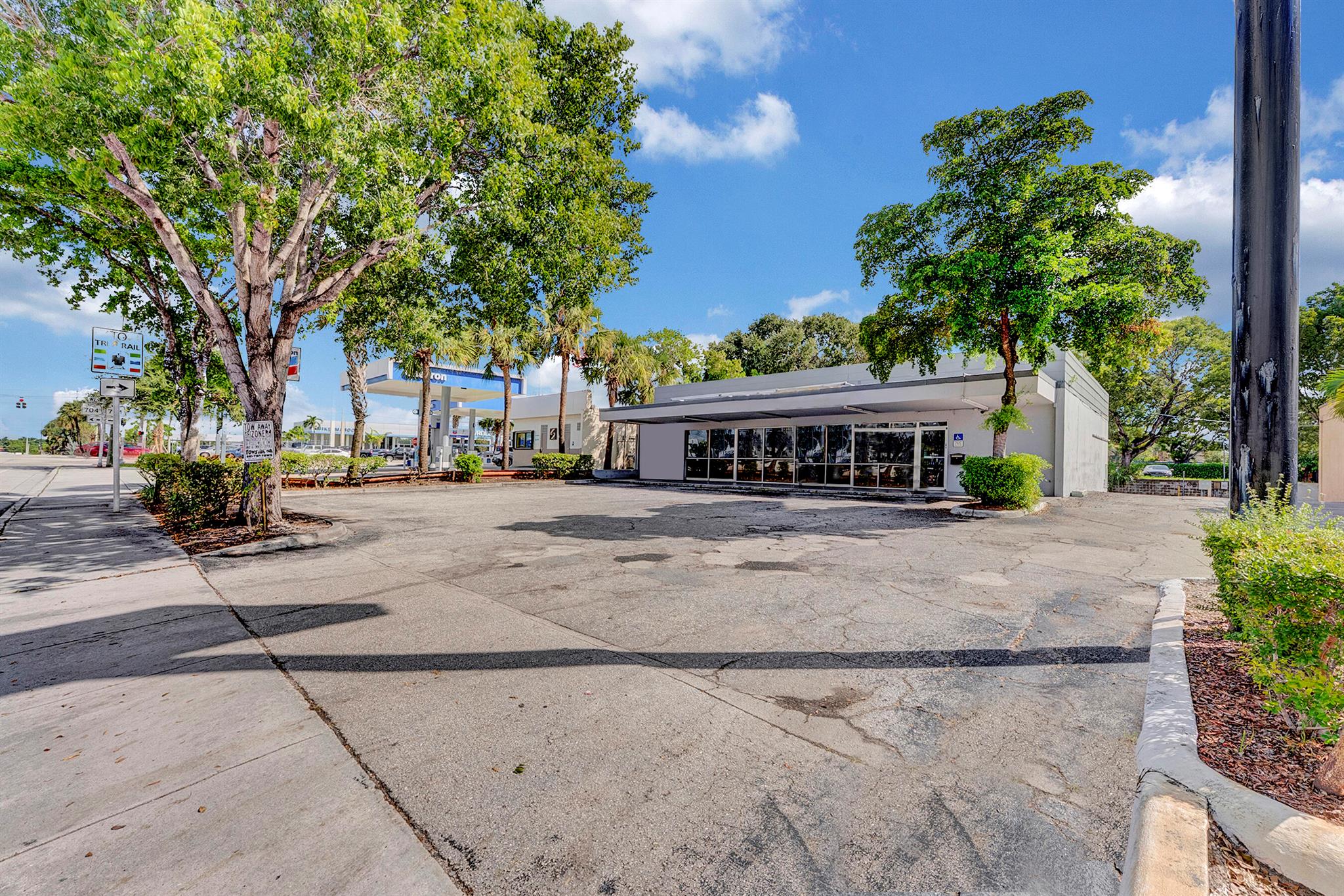 MADRID PARK REPL - Commercial Sale