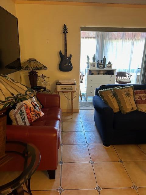 LAKE CLARKE GARDENS CONDO 5 - Residential