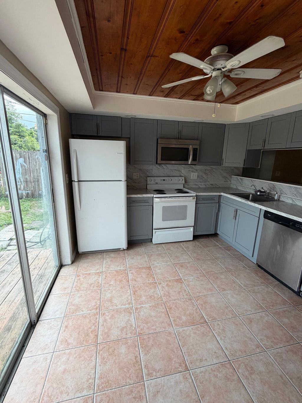 Photo of 5601 Pierce Street, Hollywood, FL 33021 (MLS # R11163263)