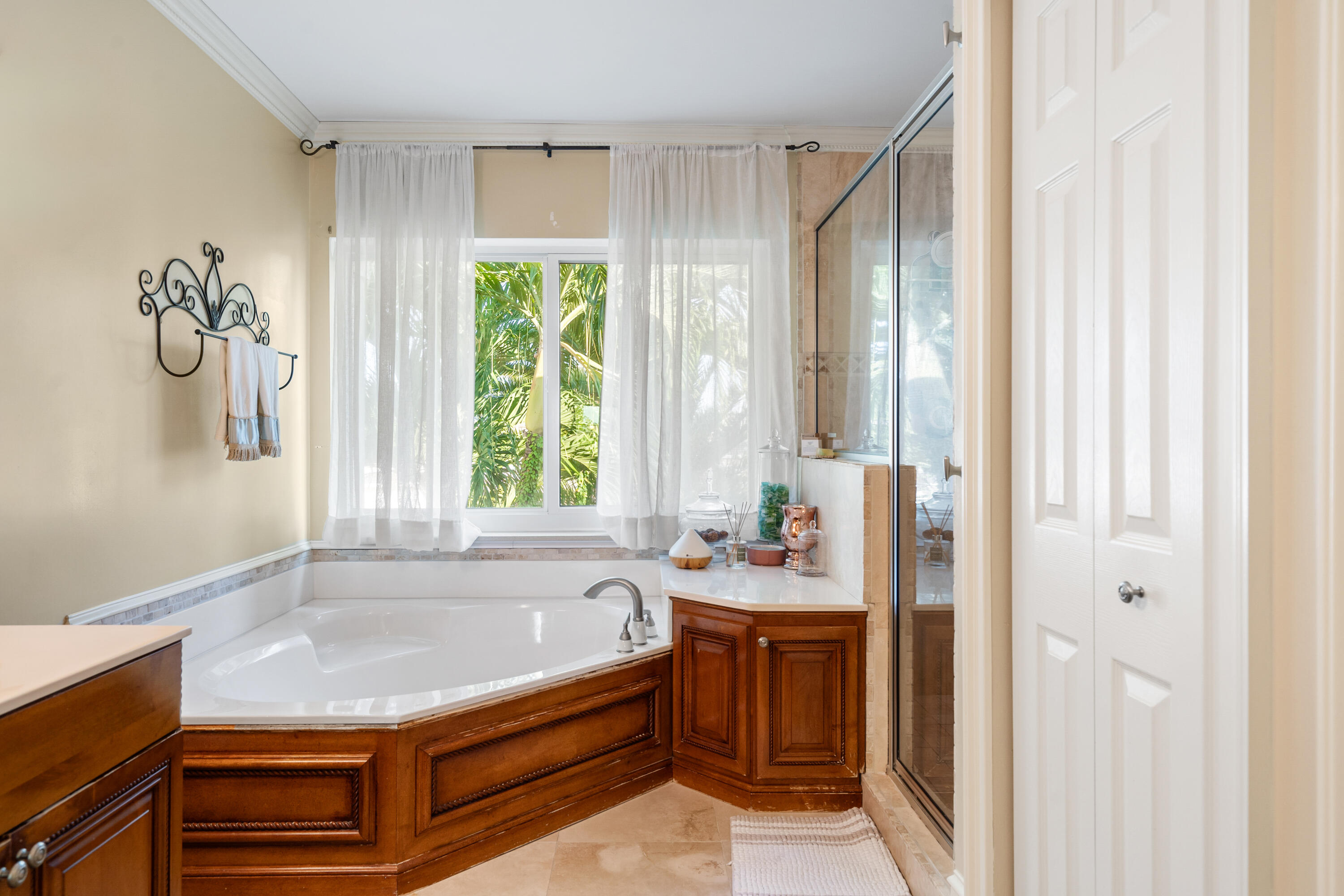 CORAL CREEK - Residential