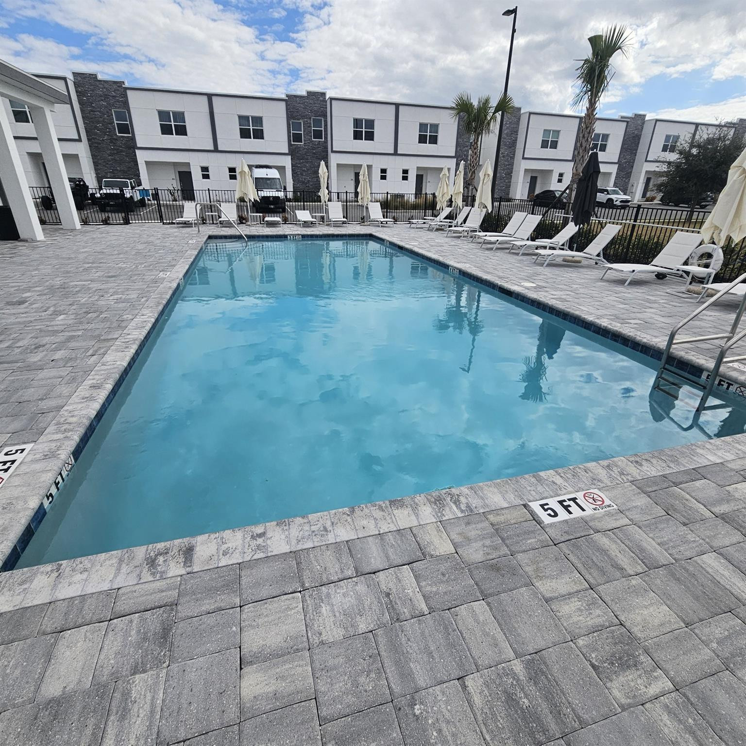 Azur Resort - Residential