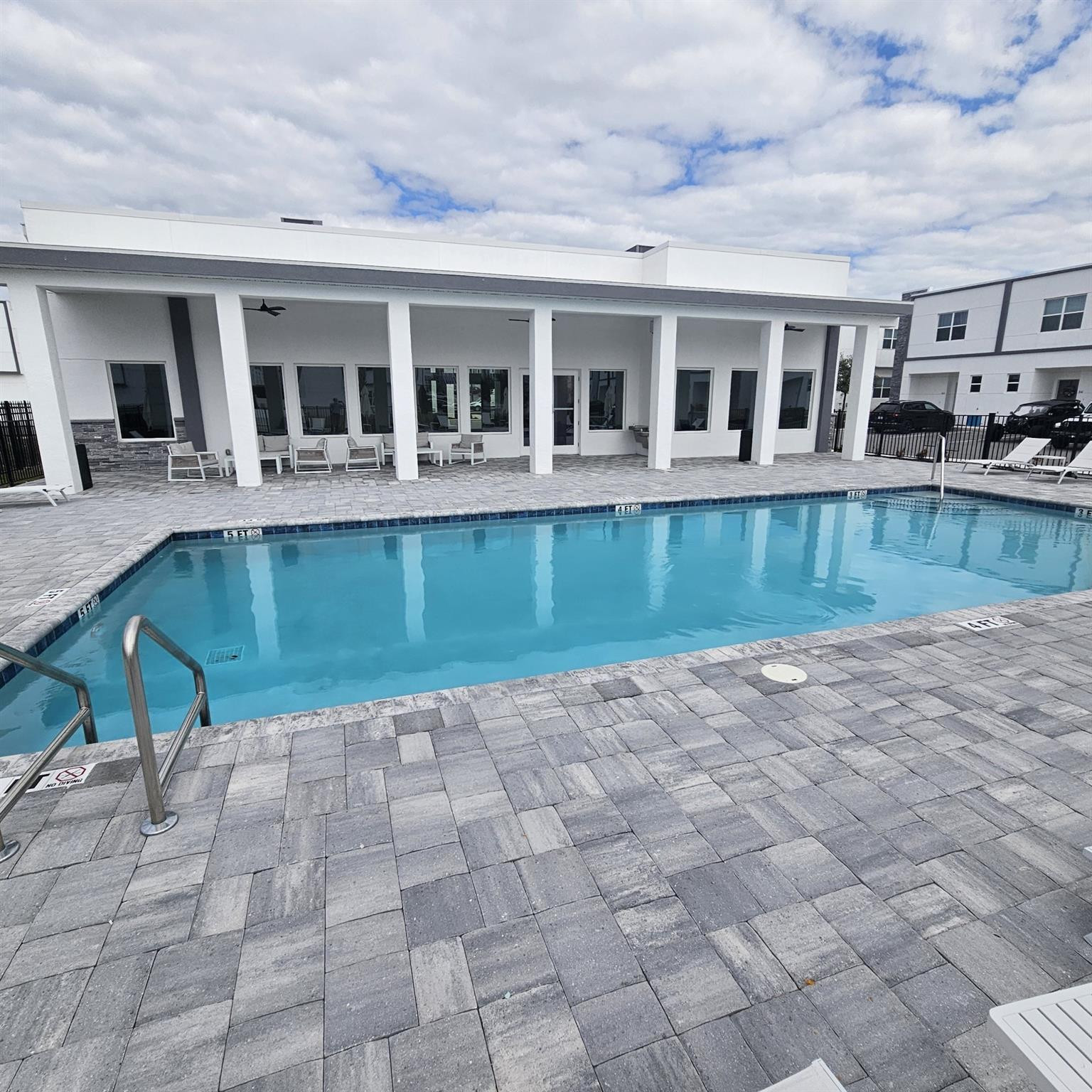 Azur Resort - Residential