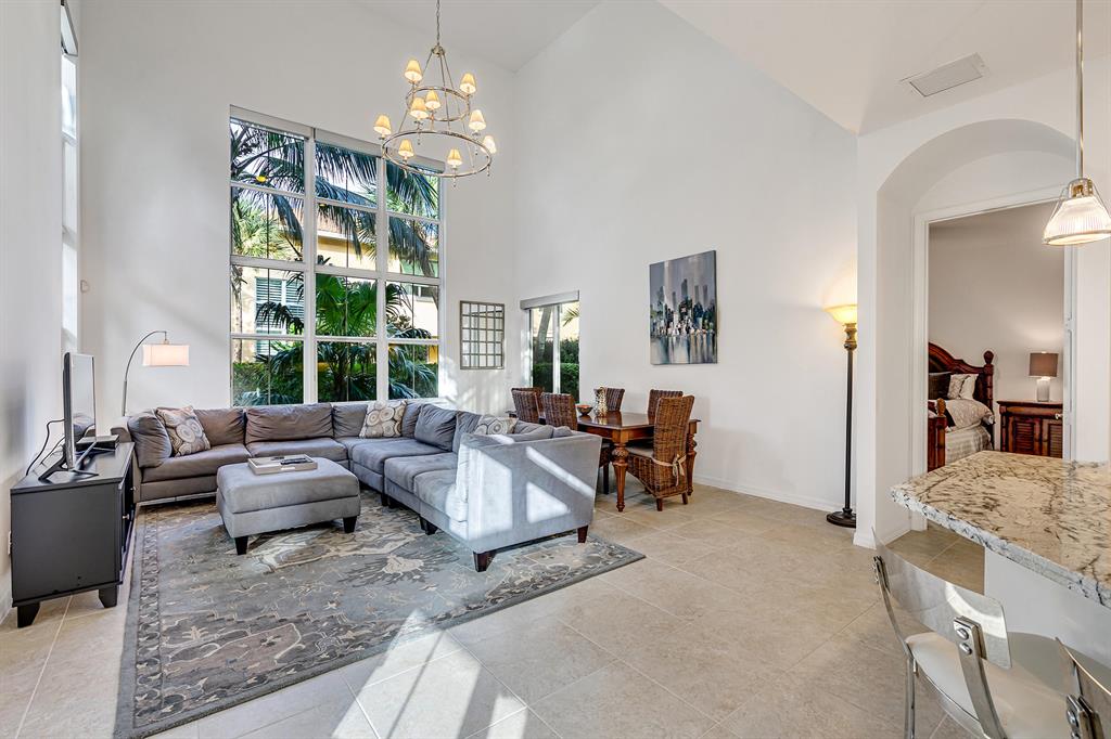 Hampton Cay - Residential