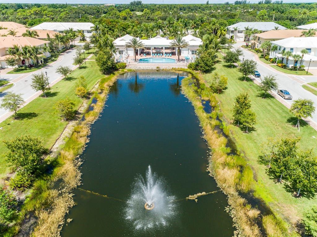 Hampton Cay - Residential