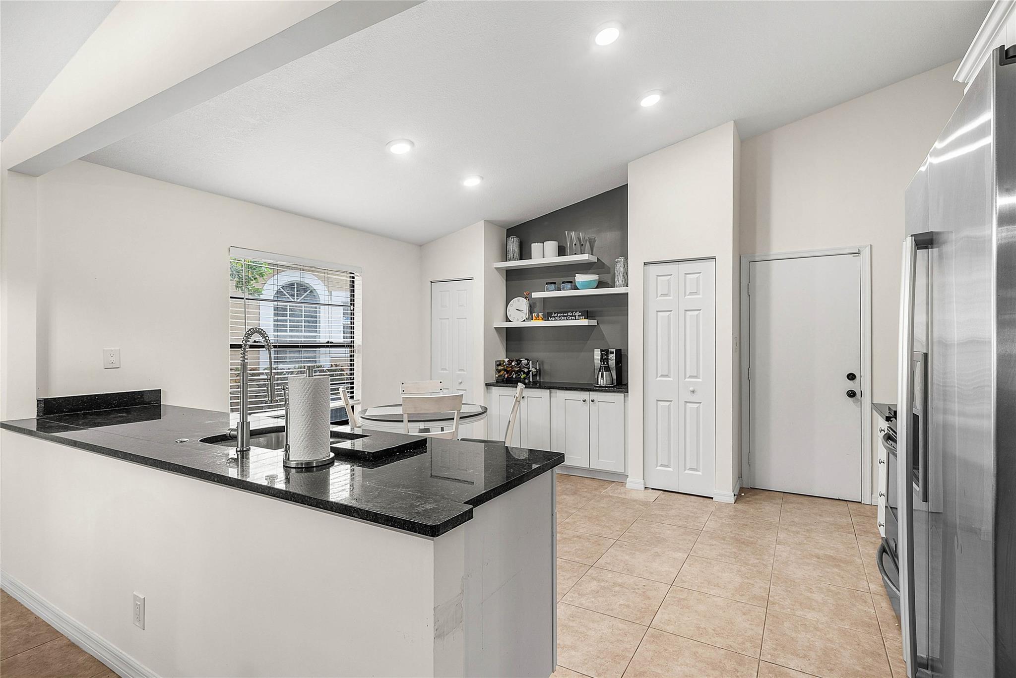 FAIRFIELDS LACUNA 3 - Residential