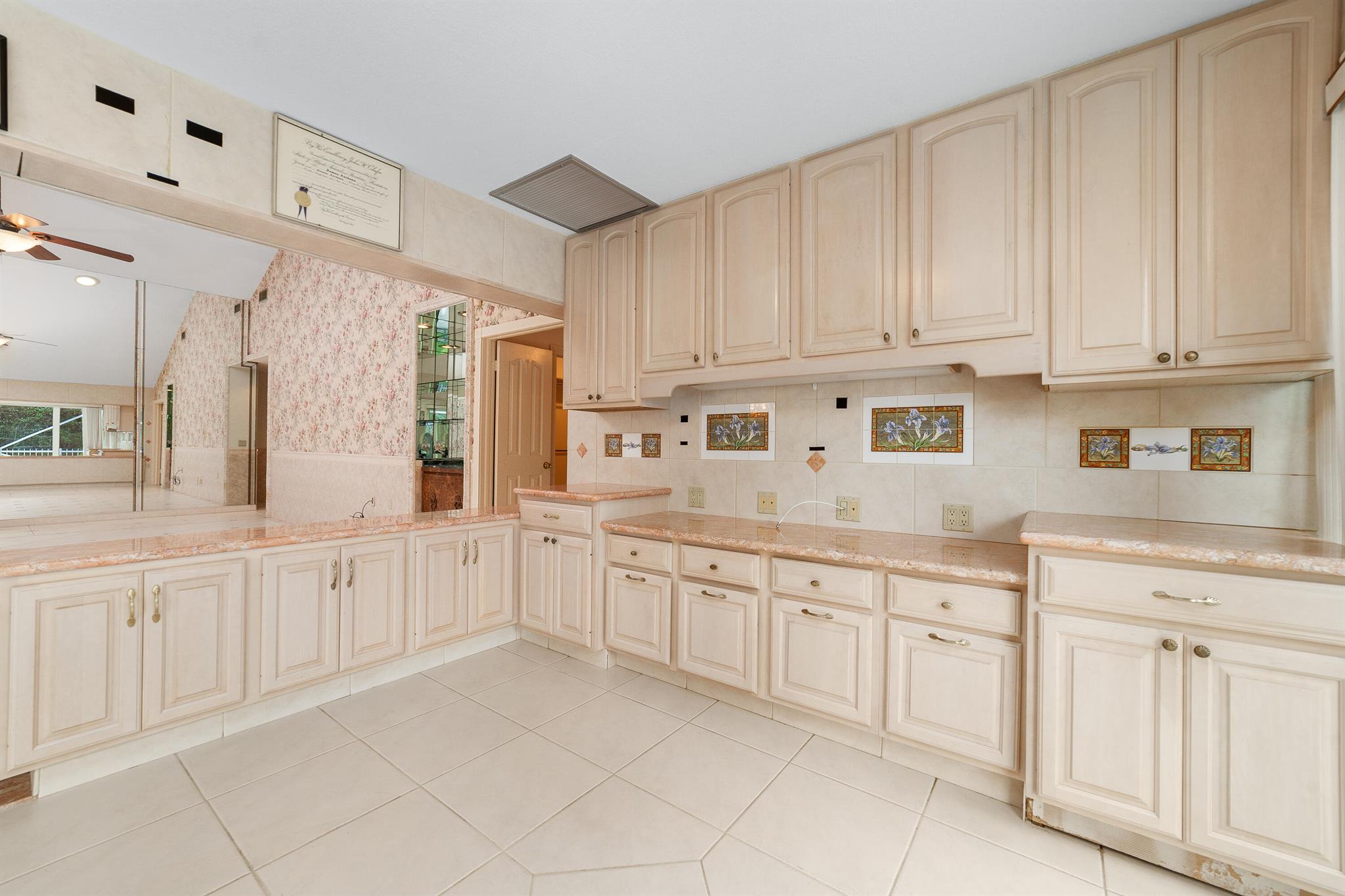 SARATOGA BAY - Residential