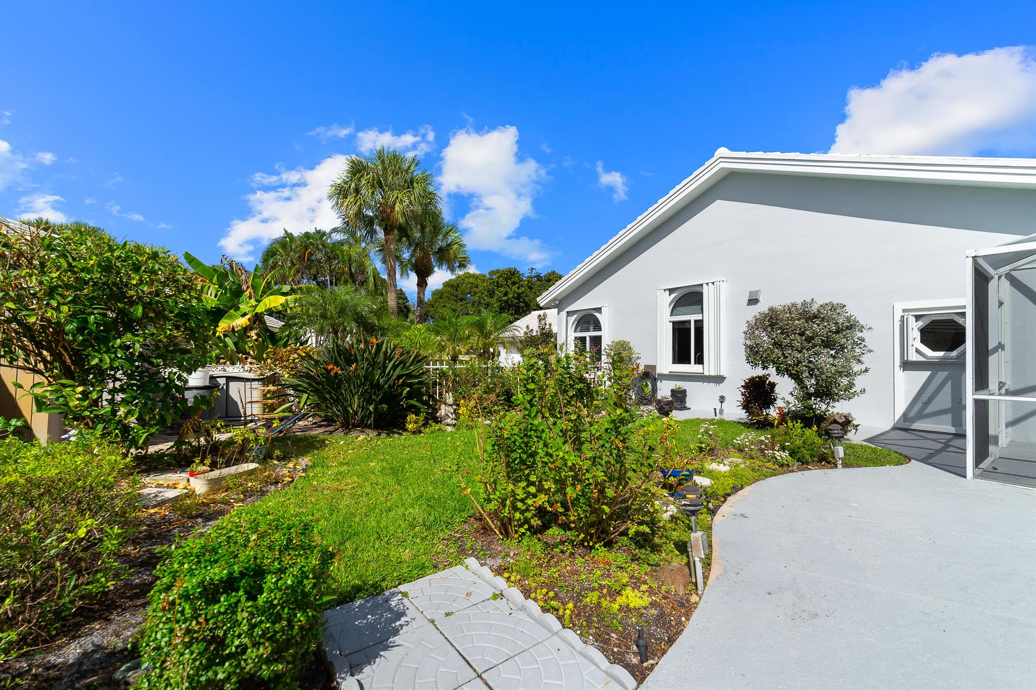 SARATOGA BAY - Residential