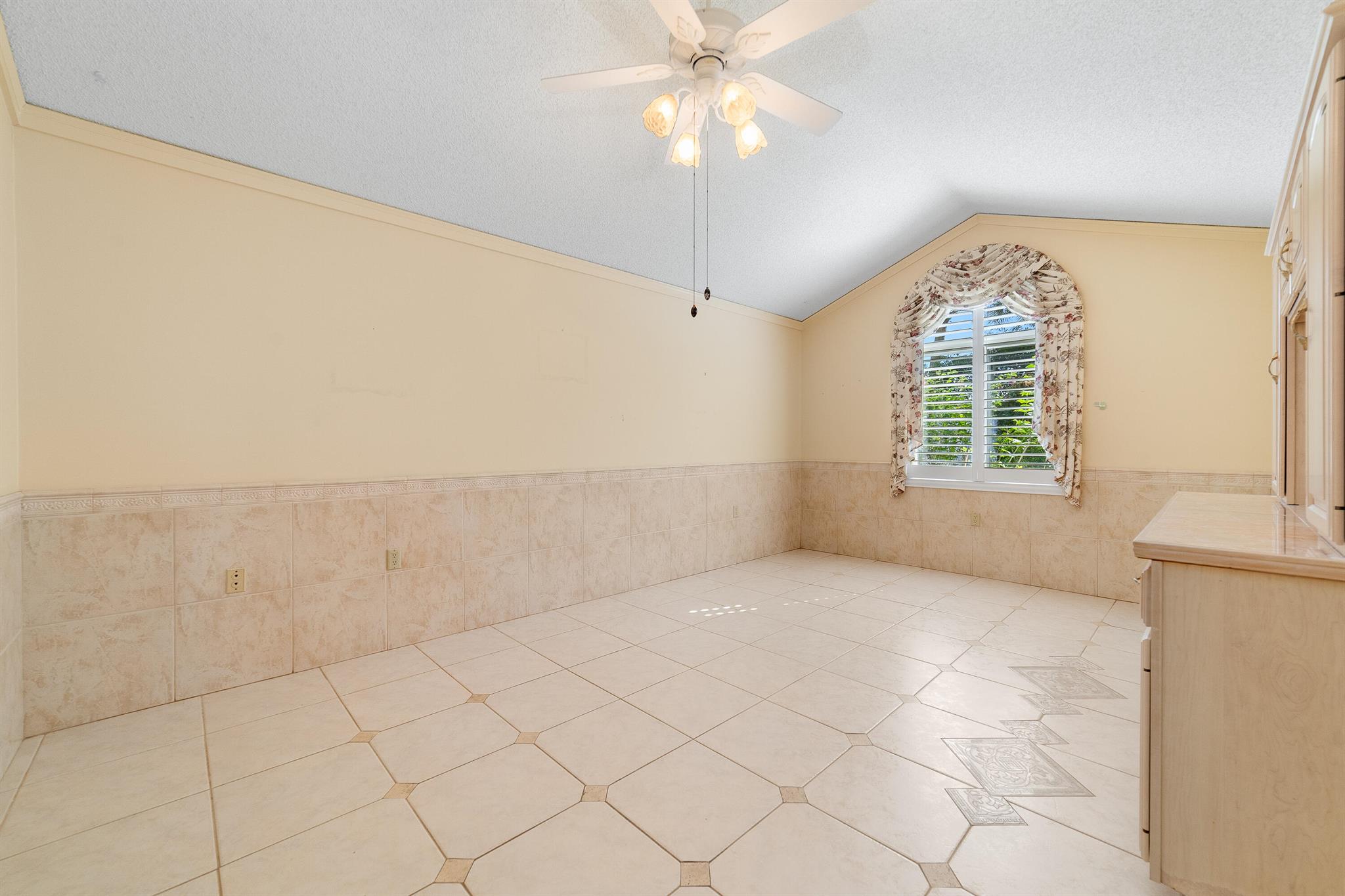 SARATOGA BAY - Residential