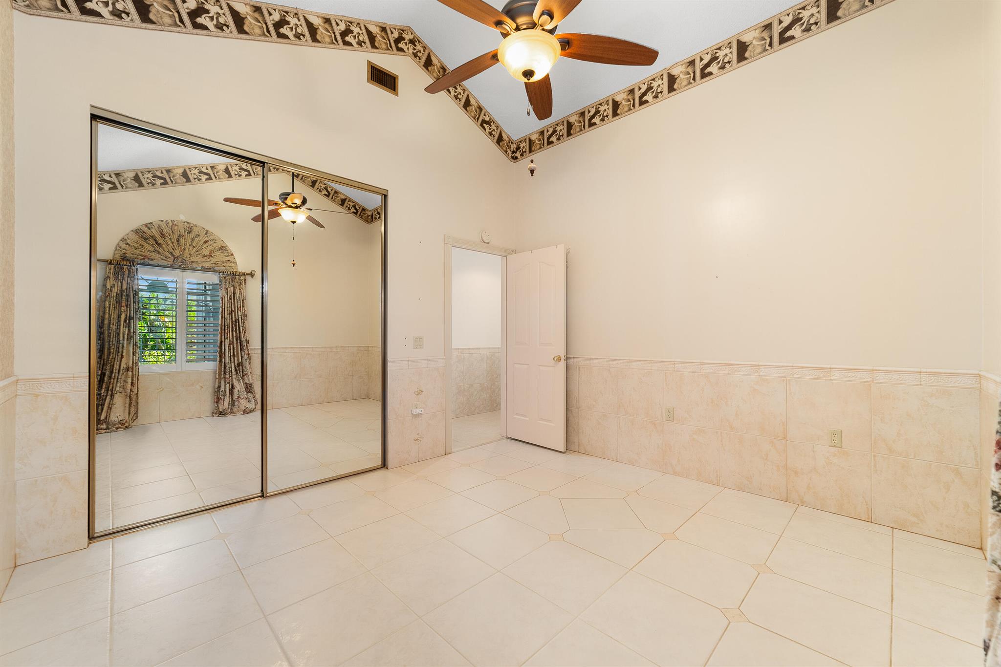 SARATOGA BAY - Residential