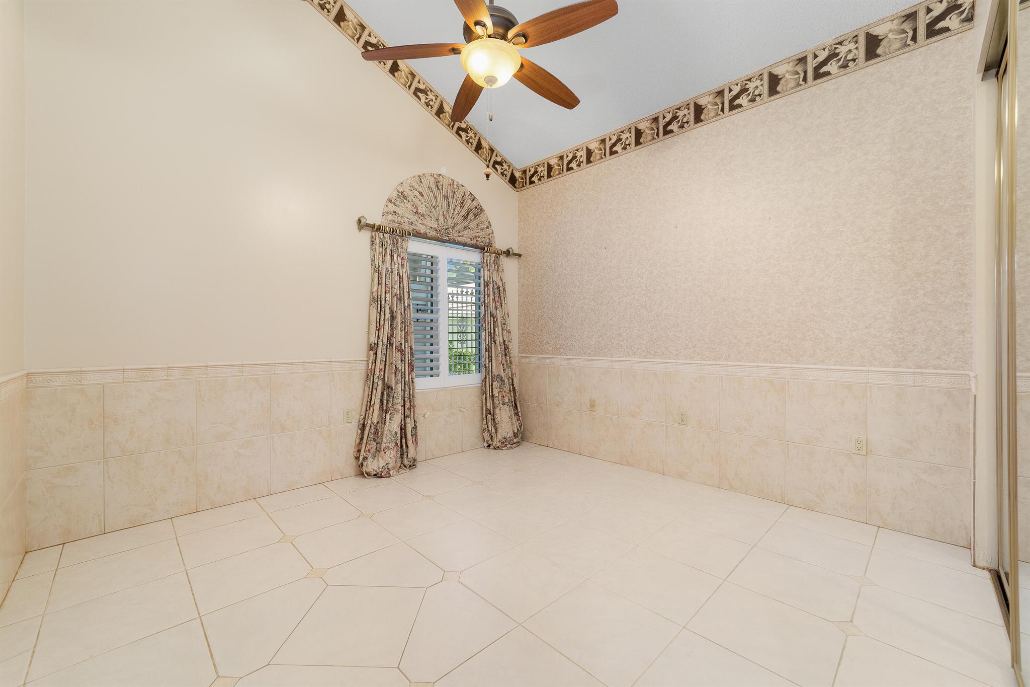 SARATOGA BAY - Residential