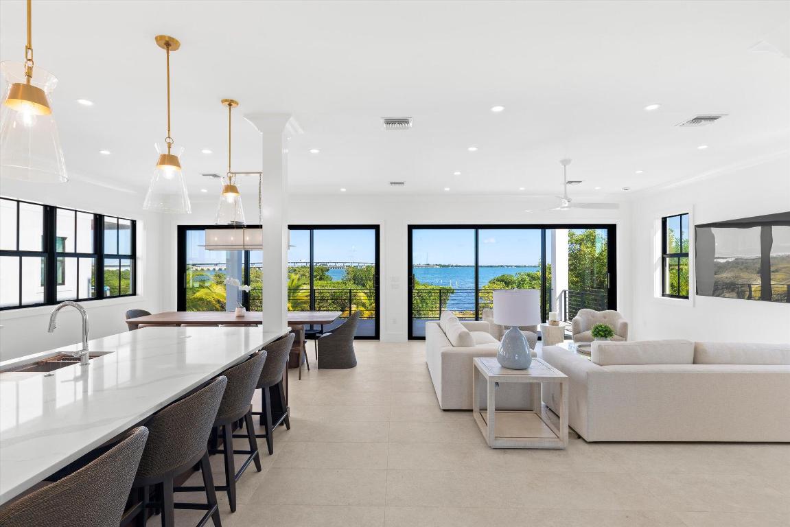 SUMMERLAND ESTATES - Residential