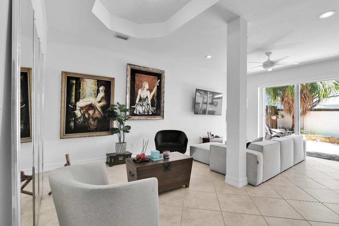 MURANO BAY PUD - Residential Lease