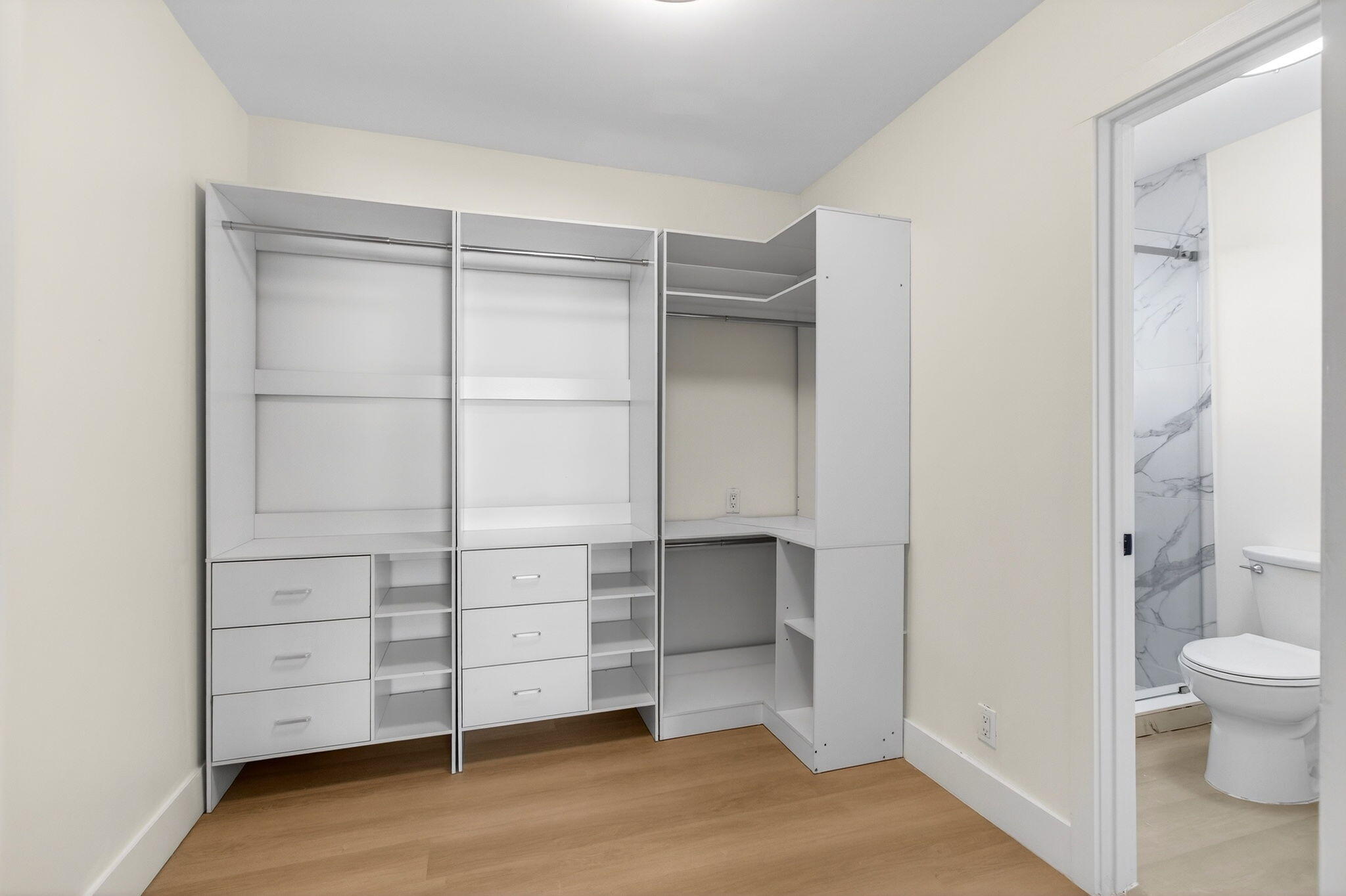 BOWERS PARK - Residential