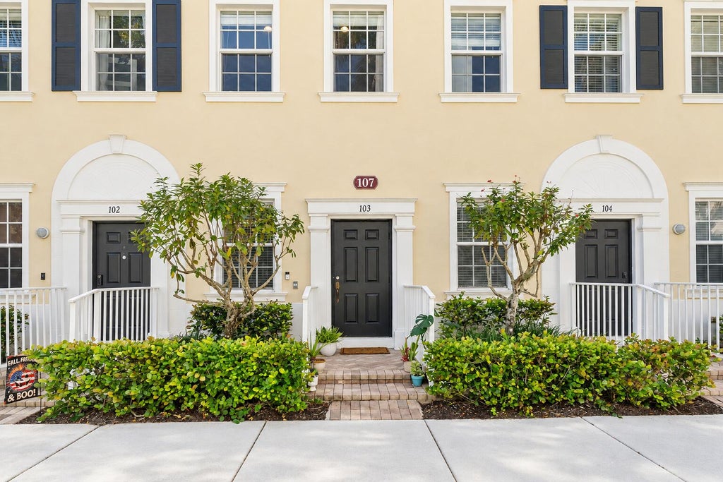 Photo of 107 Pond Apple Lane #103, Jupiter, FL 33458 (MLS # B26085261)