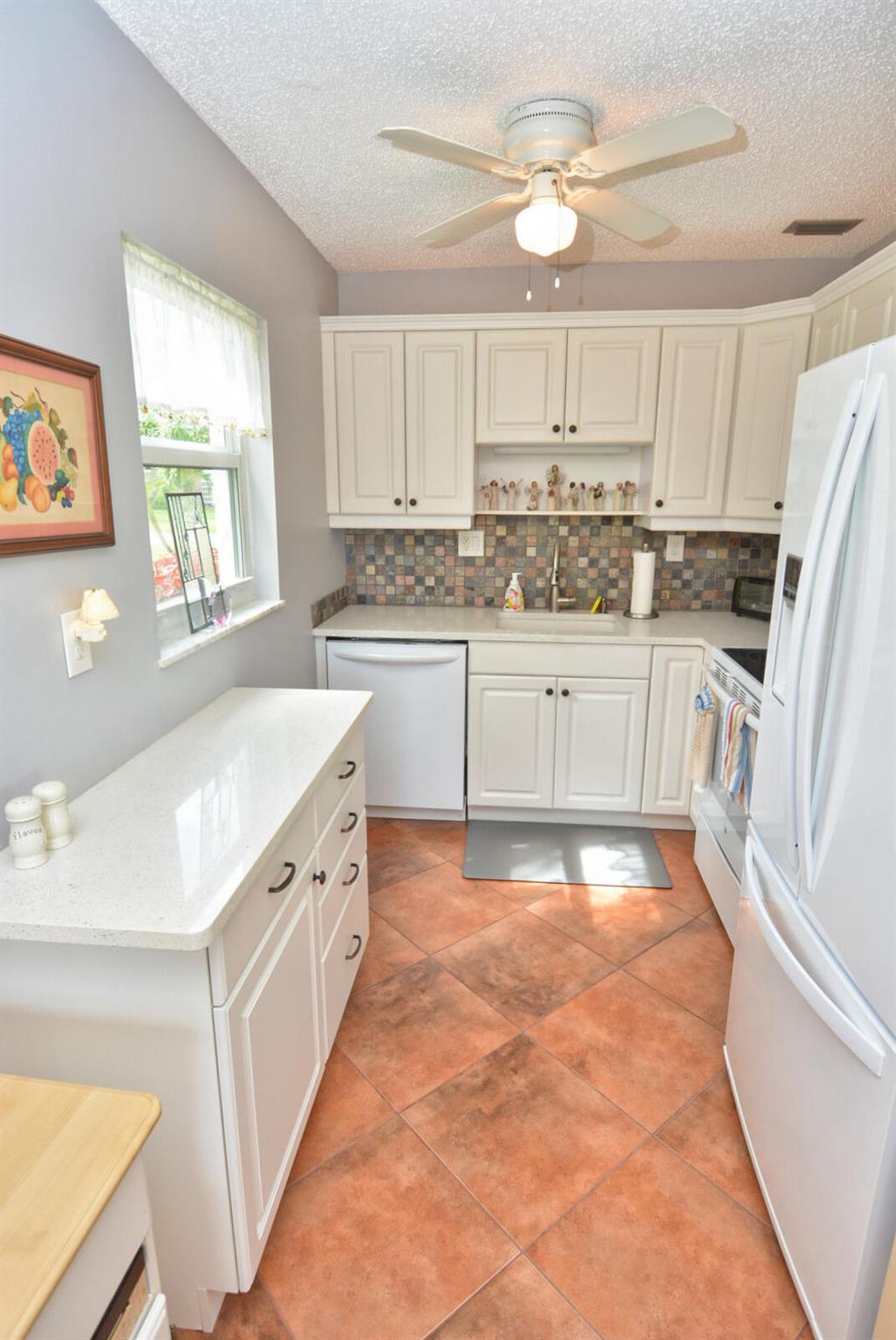 VISTA DEL LAGO CONDO - Residential Lease