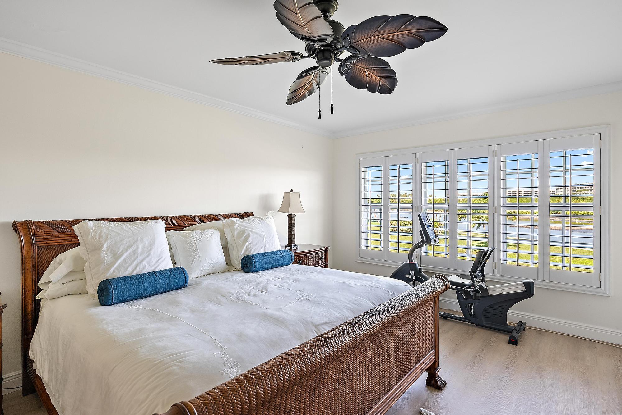 CHATEAU CHANTILLY IBIS IS - Residential