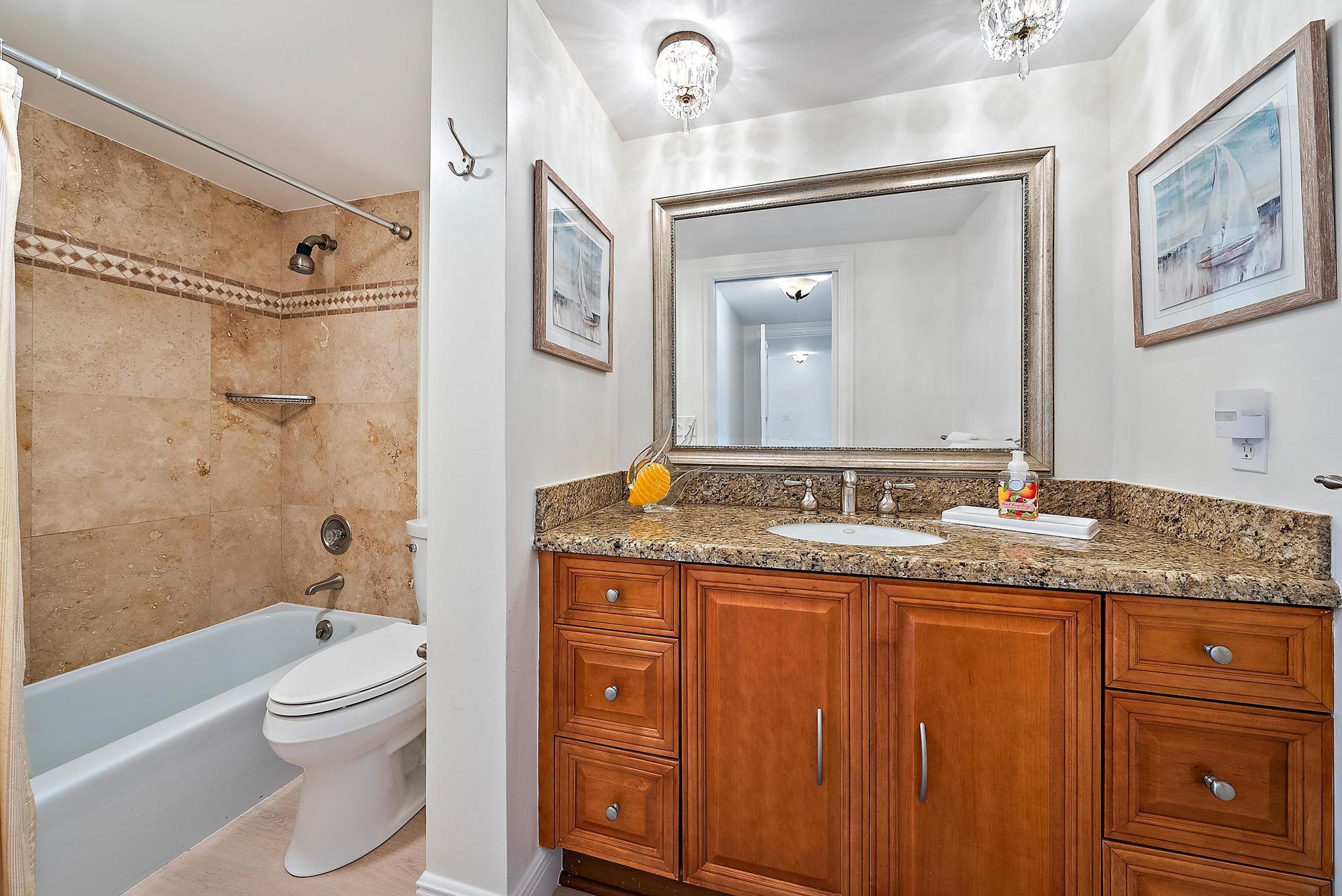 CHATEAU CHANTILLY IBIS IS - Residential