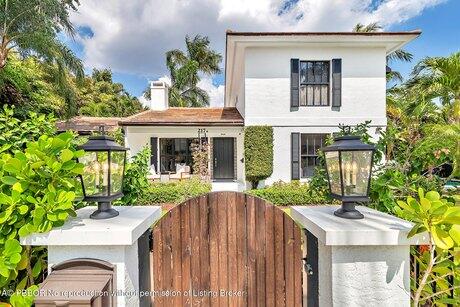 EL CID COURT - Residential