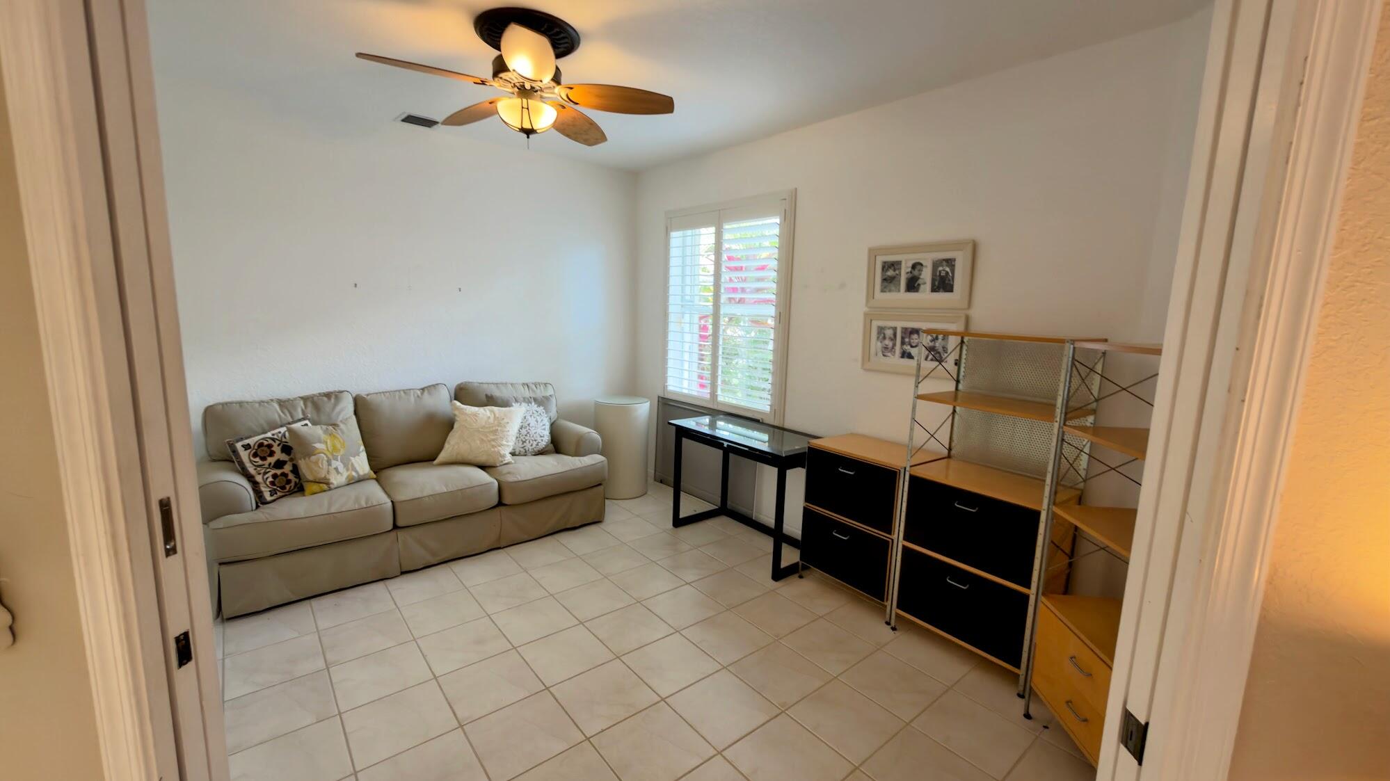 CRYSTAL POINTE/CORAL LAKES - Residential