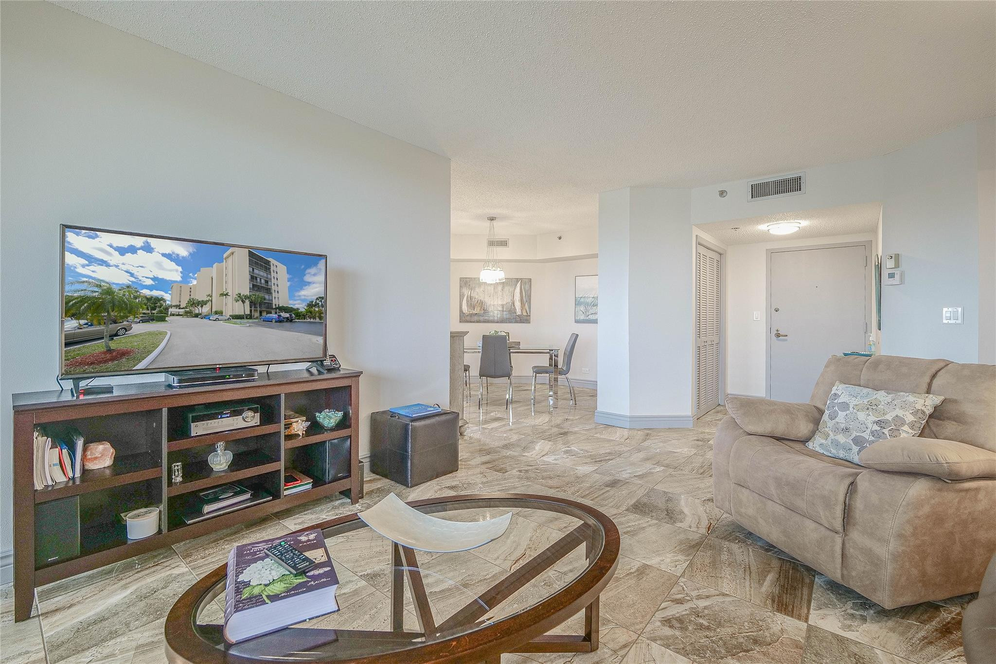 ENVIRON TOWERS - Residential