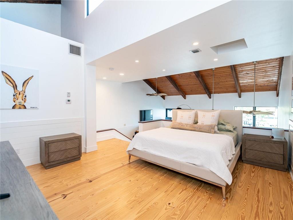 PORTSIDE YACHT CLUB - Residential