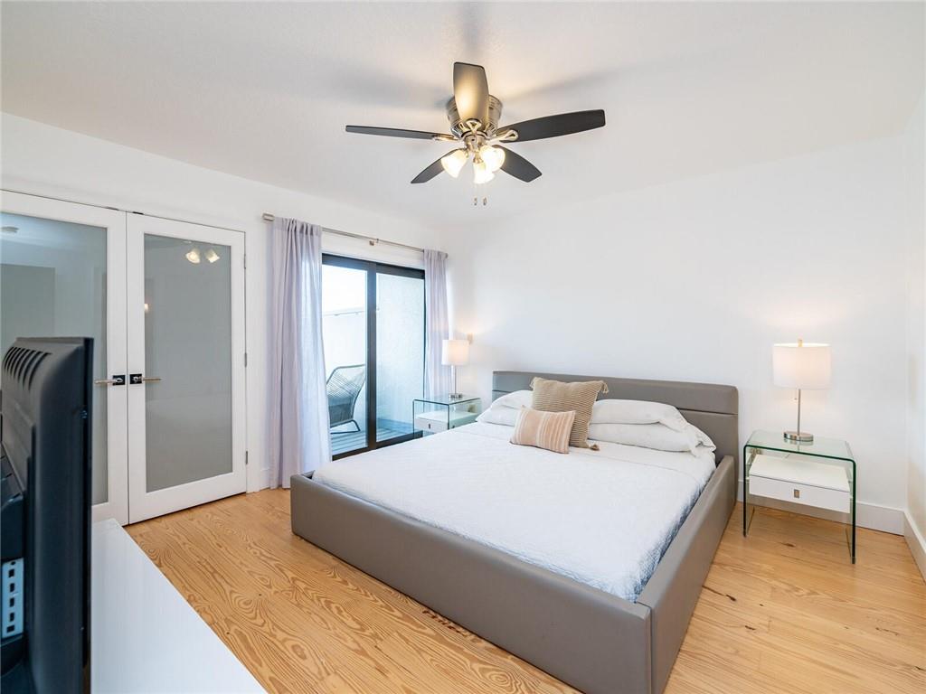 PORTSIDE YACHT CLUB - Residential