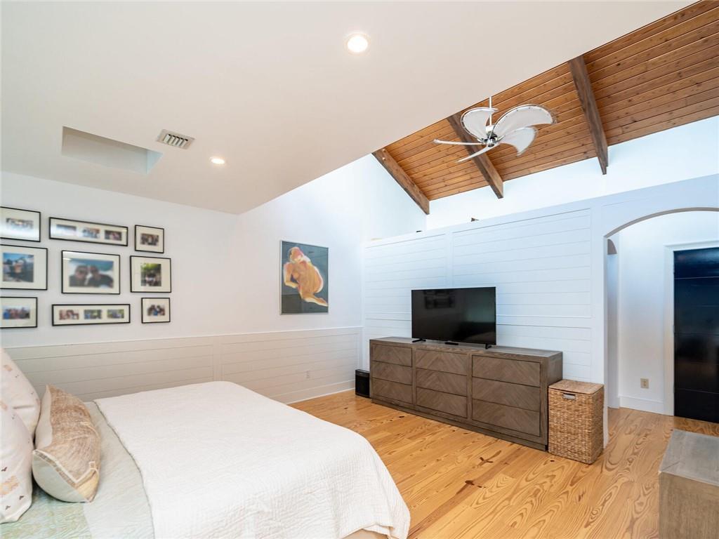 PORTSIDE YACHT CLUB - Residential