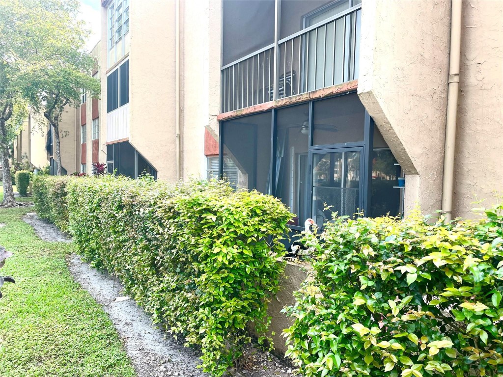 Oakbrook Village - Residential