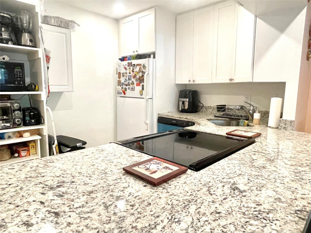 Oakbrook Village - Residential