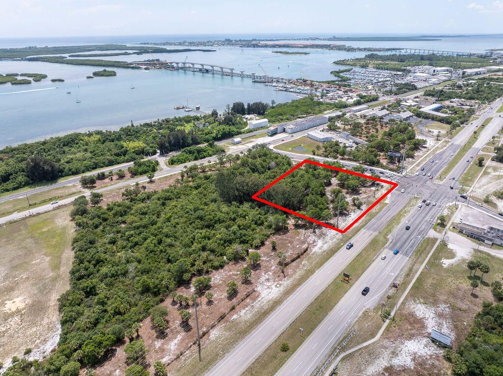 Photo of 2200 N Us Highway 1, Fort Pierce, FL 34946 (MLS # R11097277)