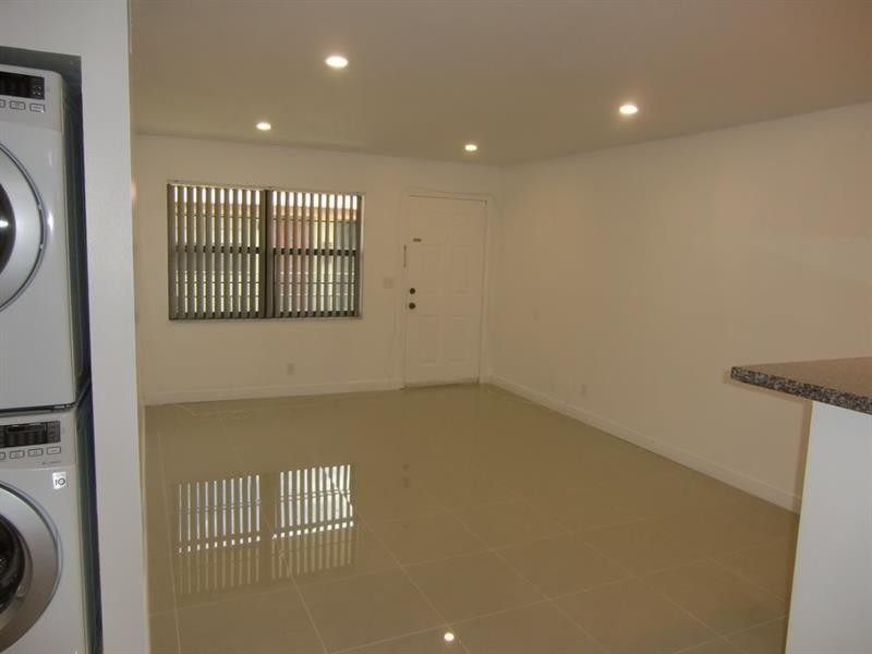 SPRINGS PARK CONDO - Residential Lease