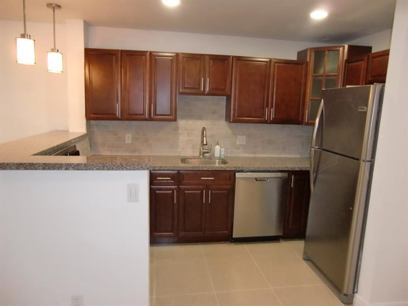 SPRINGS PARK CONDO - Residential Lease