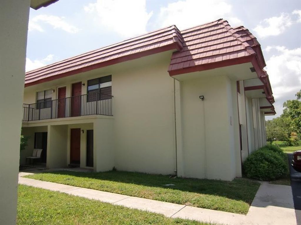 Photo of 3243 104 Avenue, Coral Springs, FL 33065 (MLS # F10556776)