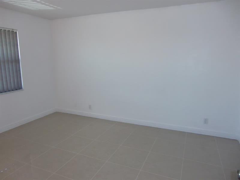 SPRINGS PARK CONDO - Residential Lease