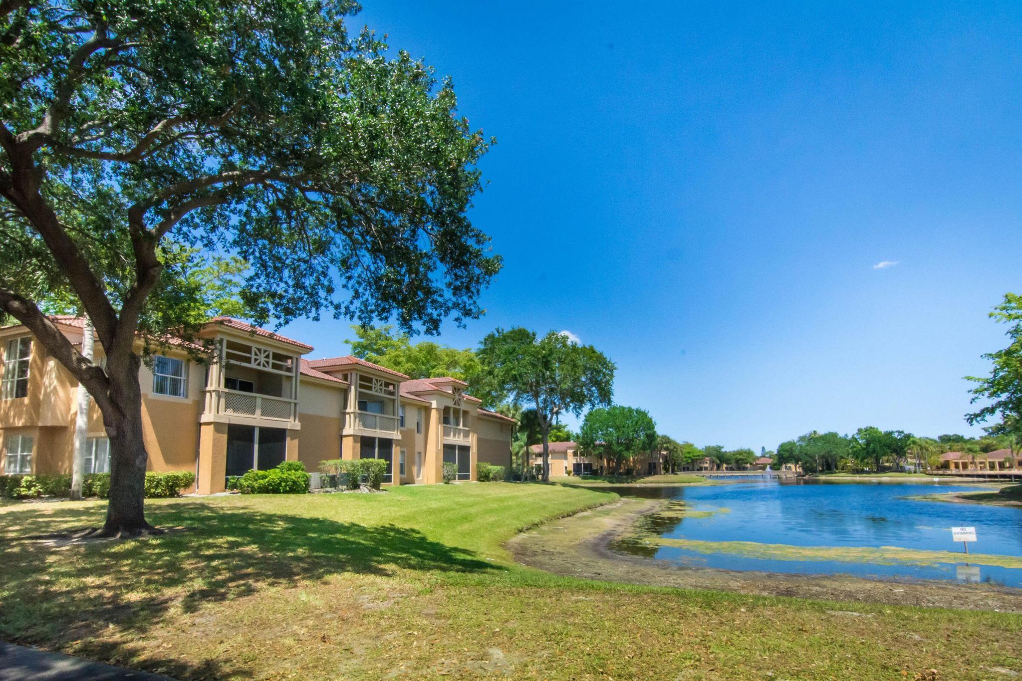 PALM LAKE CONDO - Residential Lease