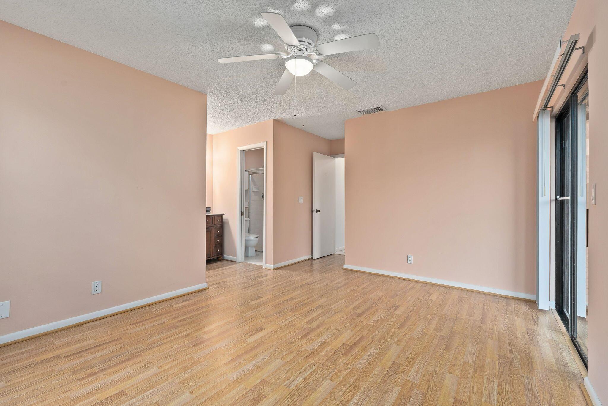 JUPITER VILLAGE TOWNHOMES - Residential