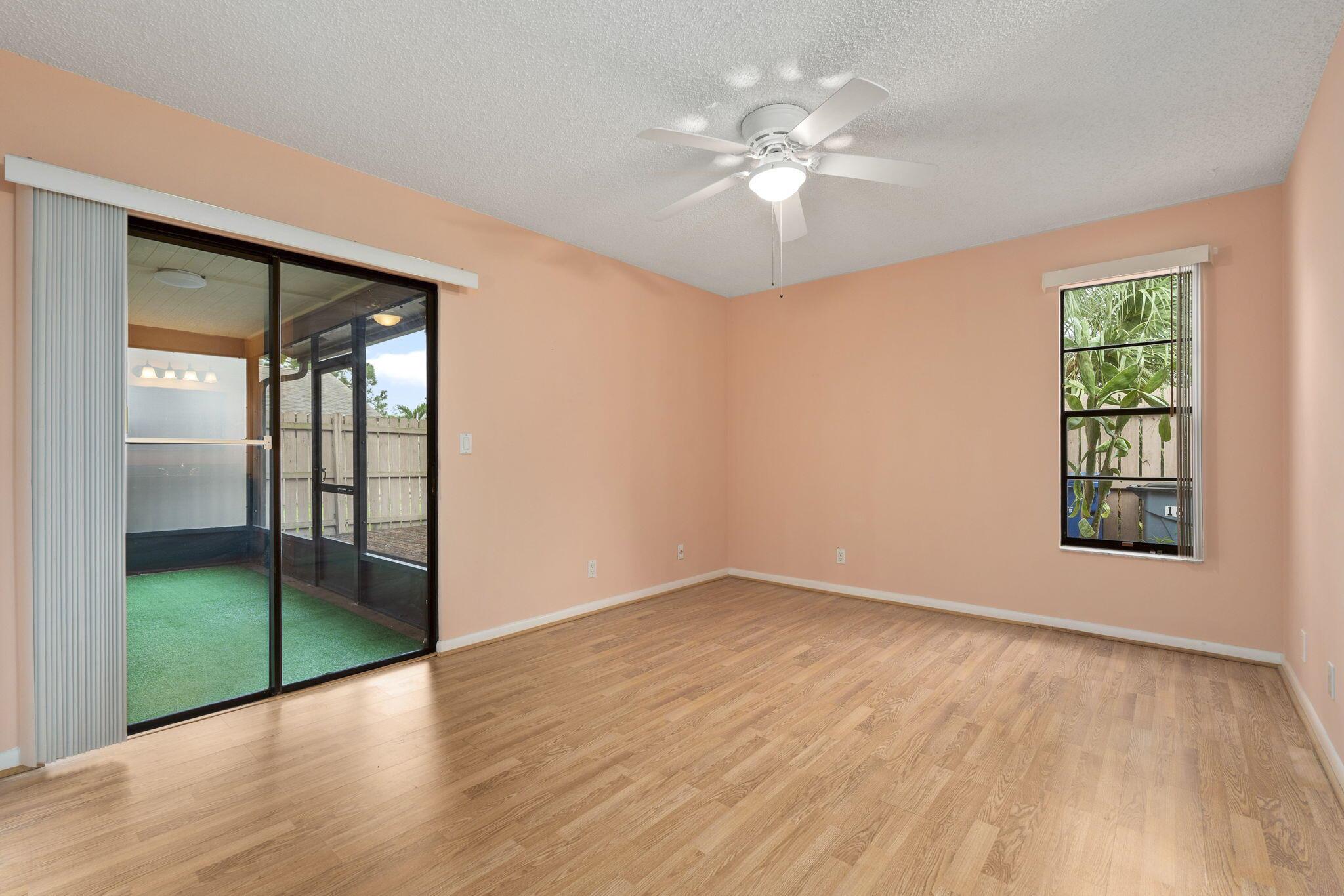 JUPITER VILLAGE TOWNHOMES - Residential