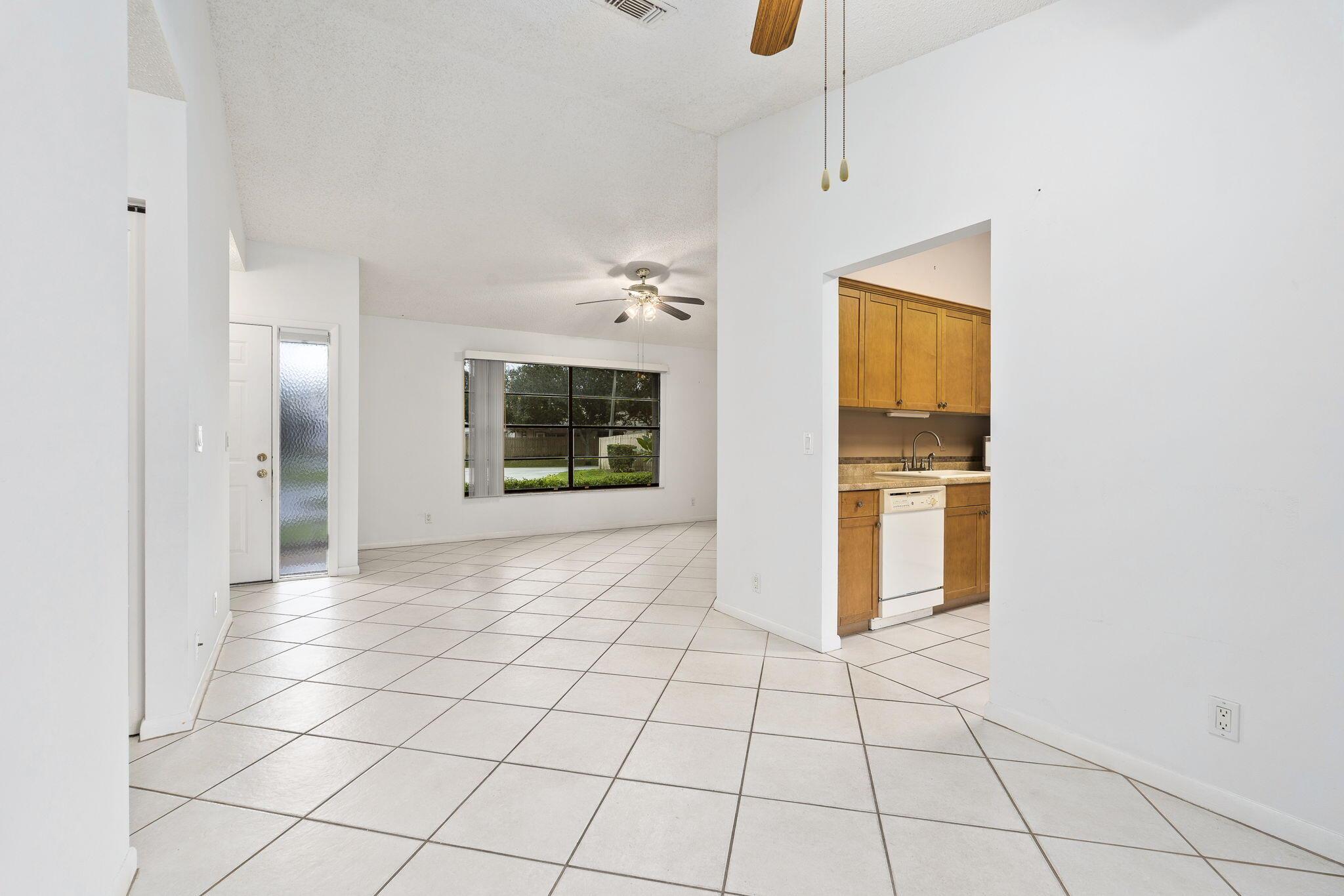 JUPITER VILLAGE TOWNHOMES - Residential