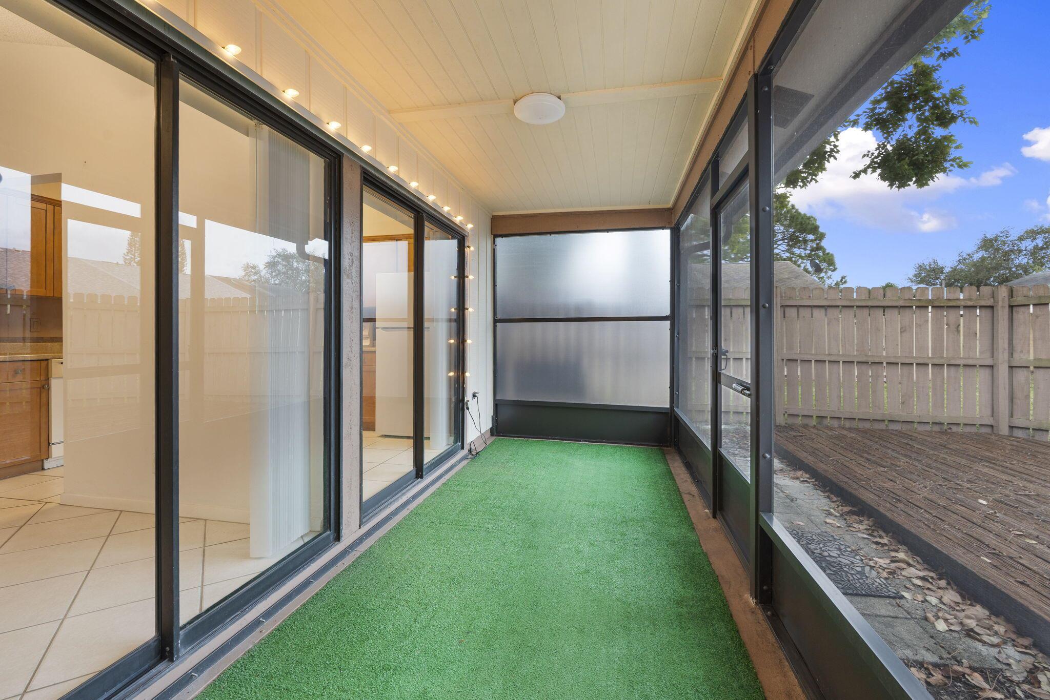 JUPITER VILLAGE TOWNHOMES - Residential