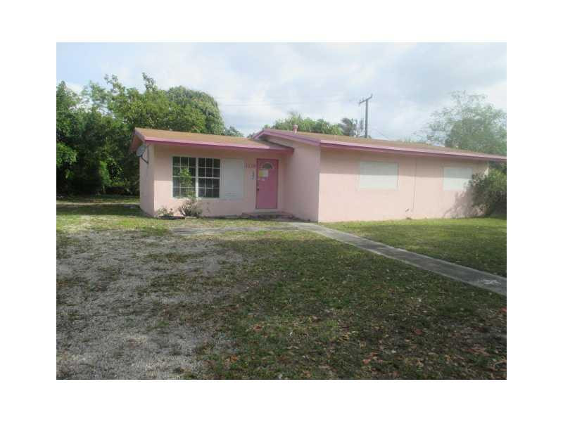 LAUDERDALE VILLAS - Residential