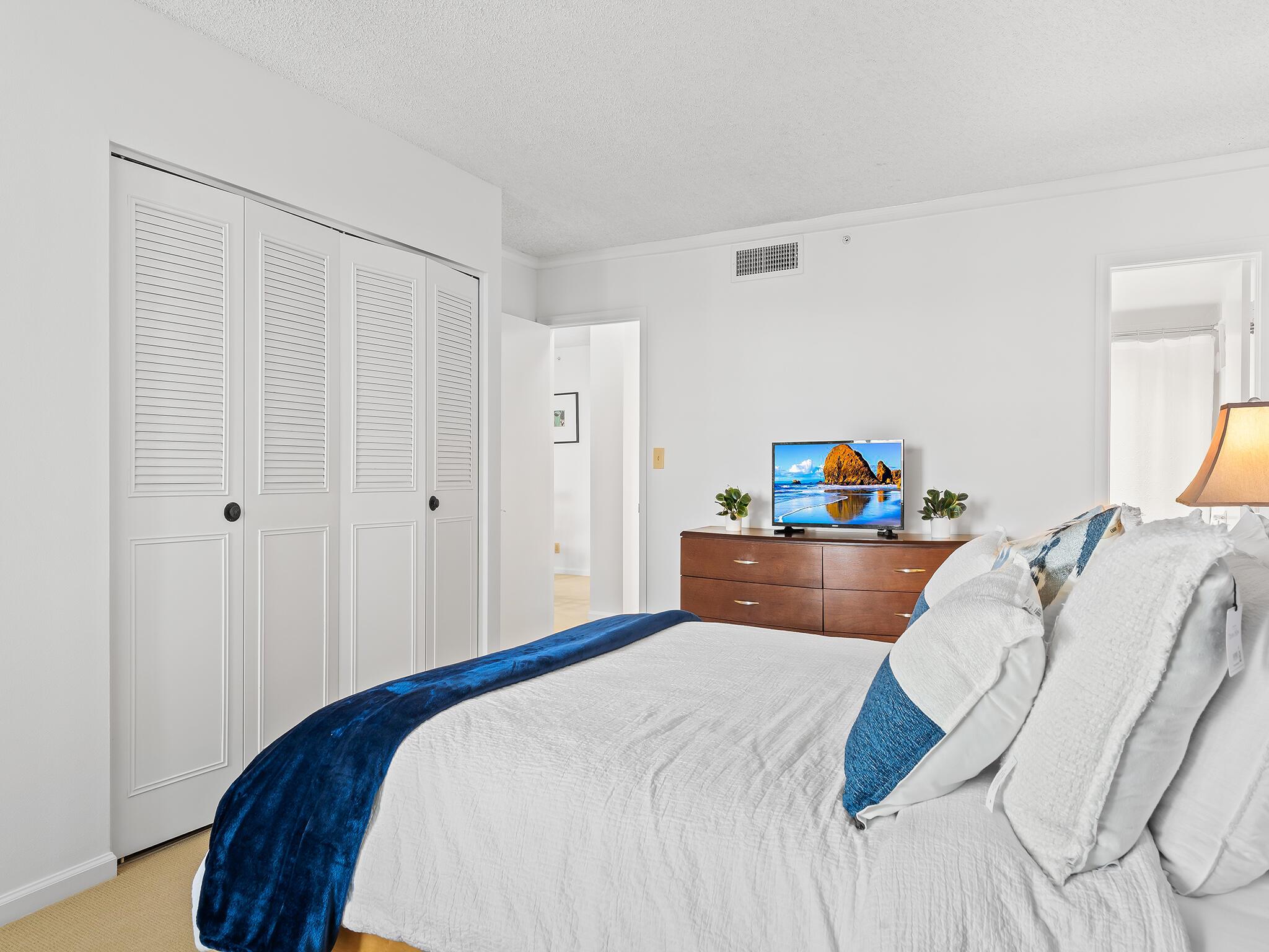 SEAGATE OF HIGHLAND CONDO - Residential