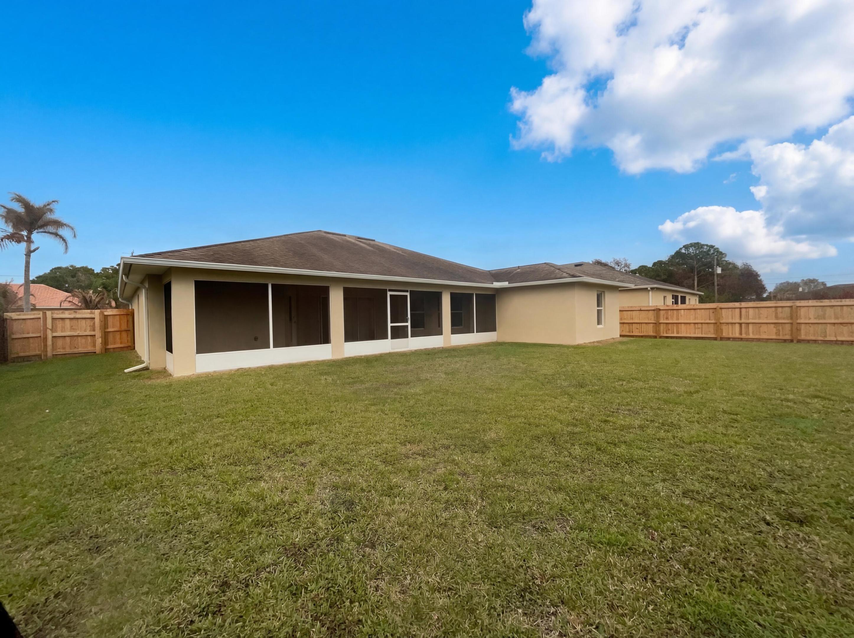 PORT ST LUCIE SECTION 46 1ST REPLAT - Residential