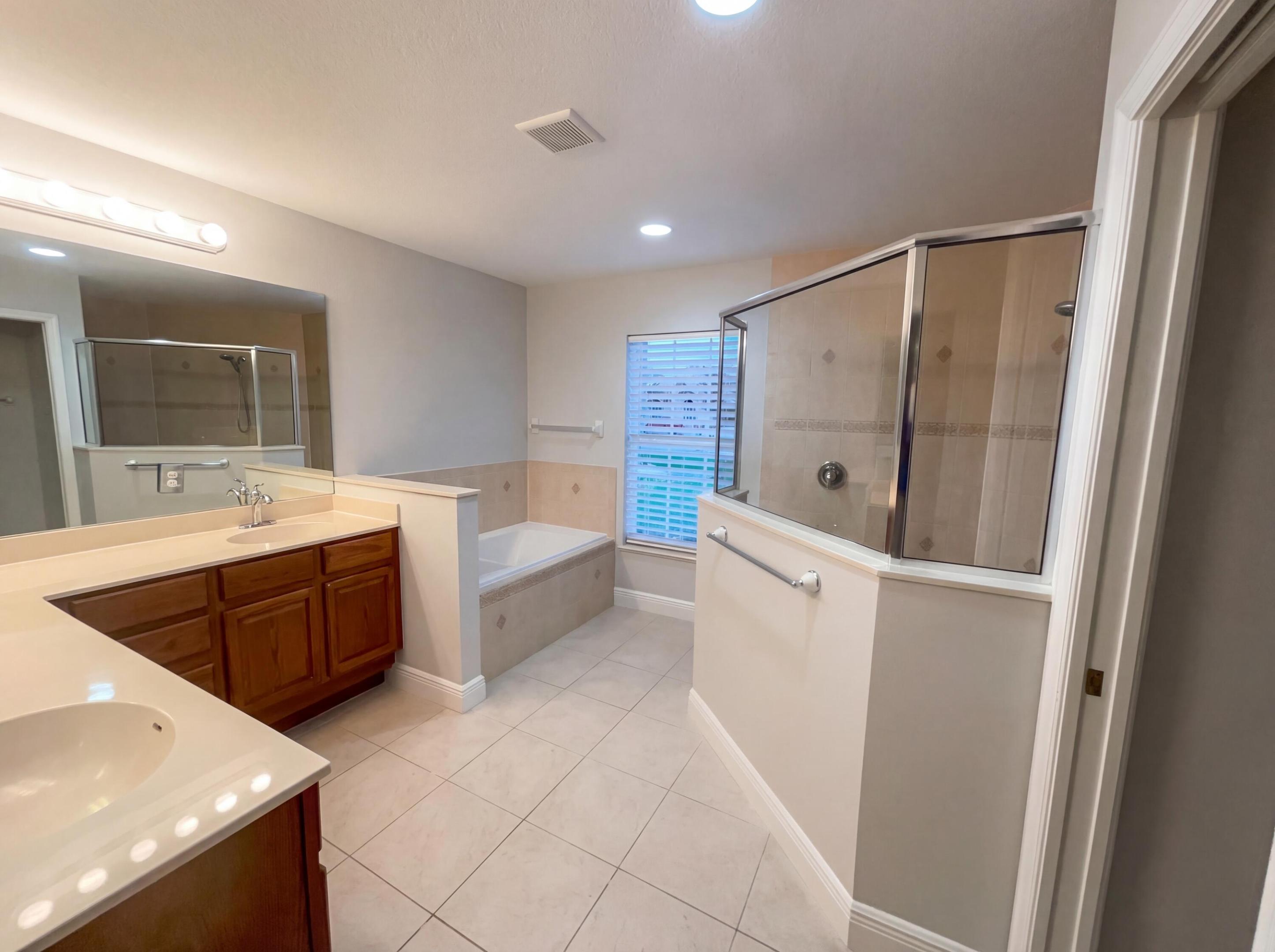 PORT ST LUCIE SECTION 46 1ST REPLAT - Residential